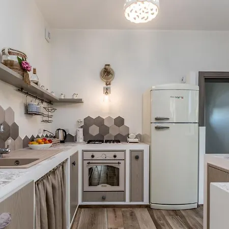 וילה Rudy 8, Emma Villas
